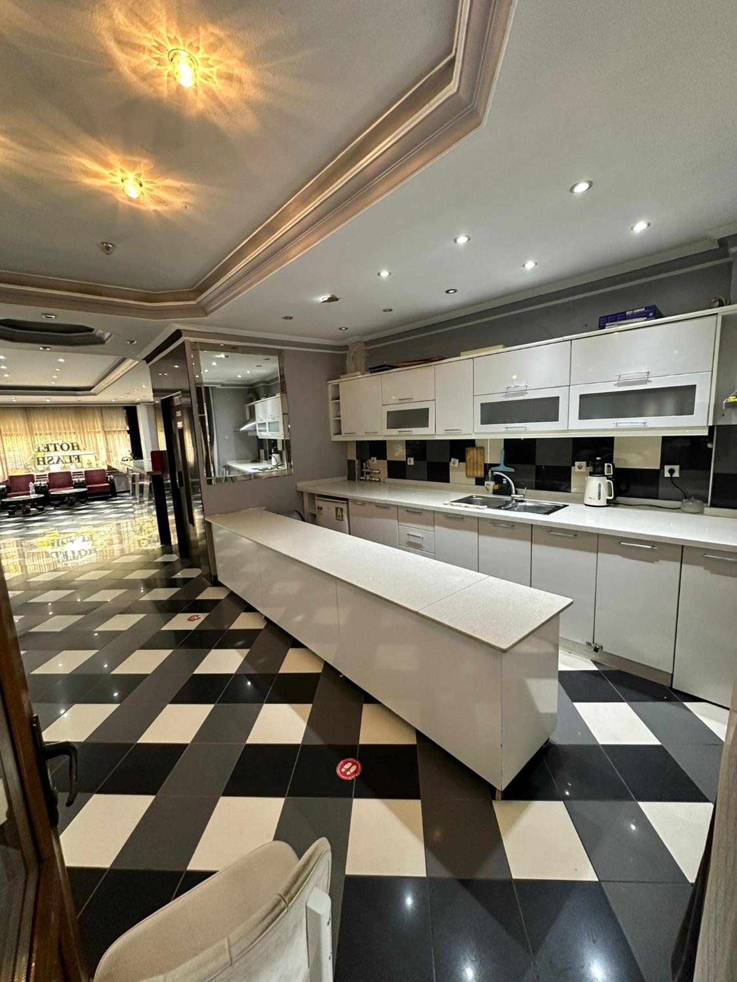 Hotel Flash Suite อิสตันบูล ภายนอก รูปภาพ